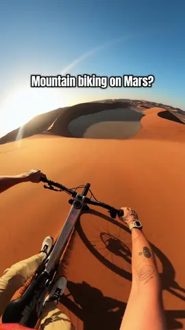 Welcome to Namibia 📍 POV from @Korbinian_Engstler #gopro #mtb #pov #bike #sanddunes