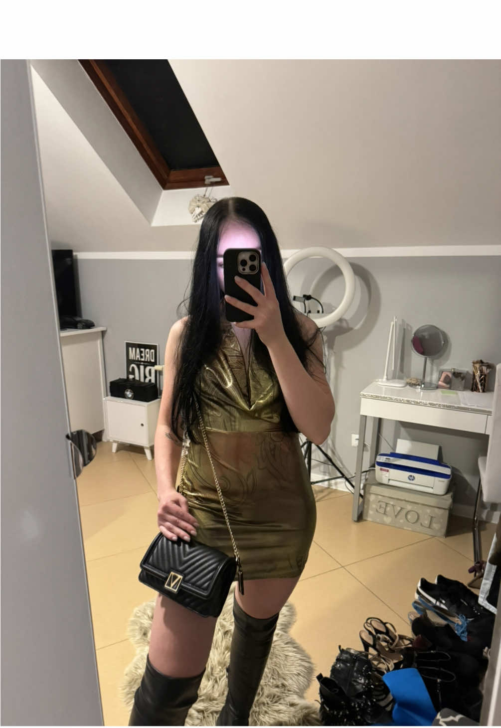 Słynna kiecka..🤣🫢