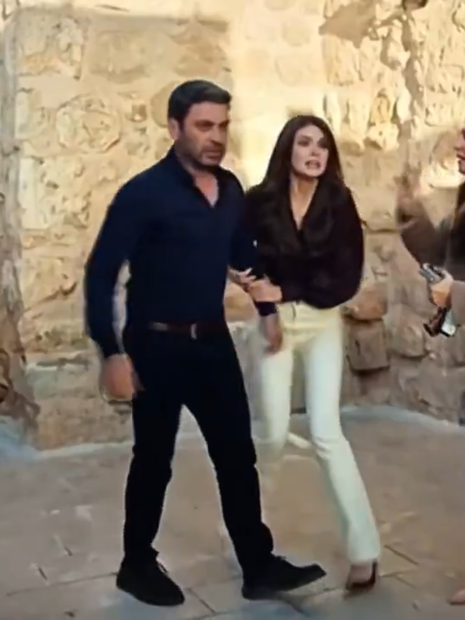 Alev ateş bir çift🔥 #cihanalyaedit #ozanakbaba #cihanalbora #uzakşehir #alyacihan 