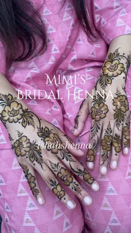 Khaleeji 🤍 #ishahshenna #birminghamhennaartist #bridalhenna #gulfhenna #khaleejihenna 