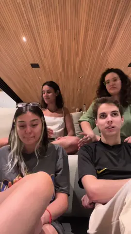 ai tbt desse vídeo do que vc prefere que eu achei socorro 