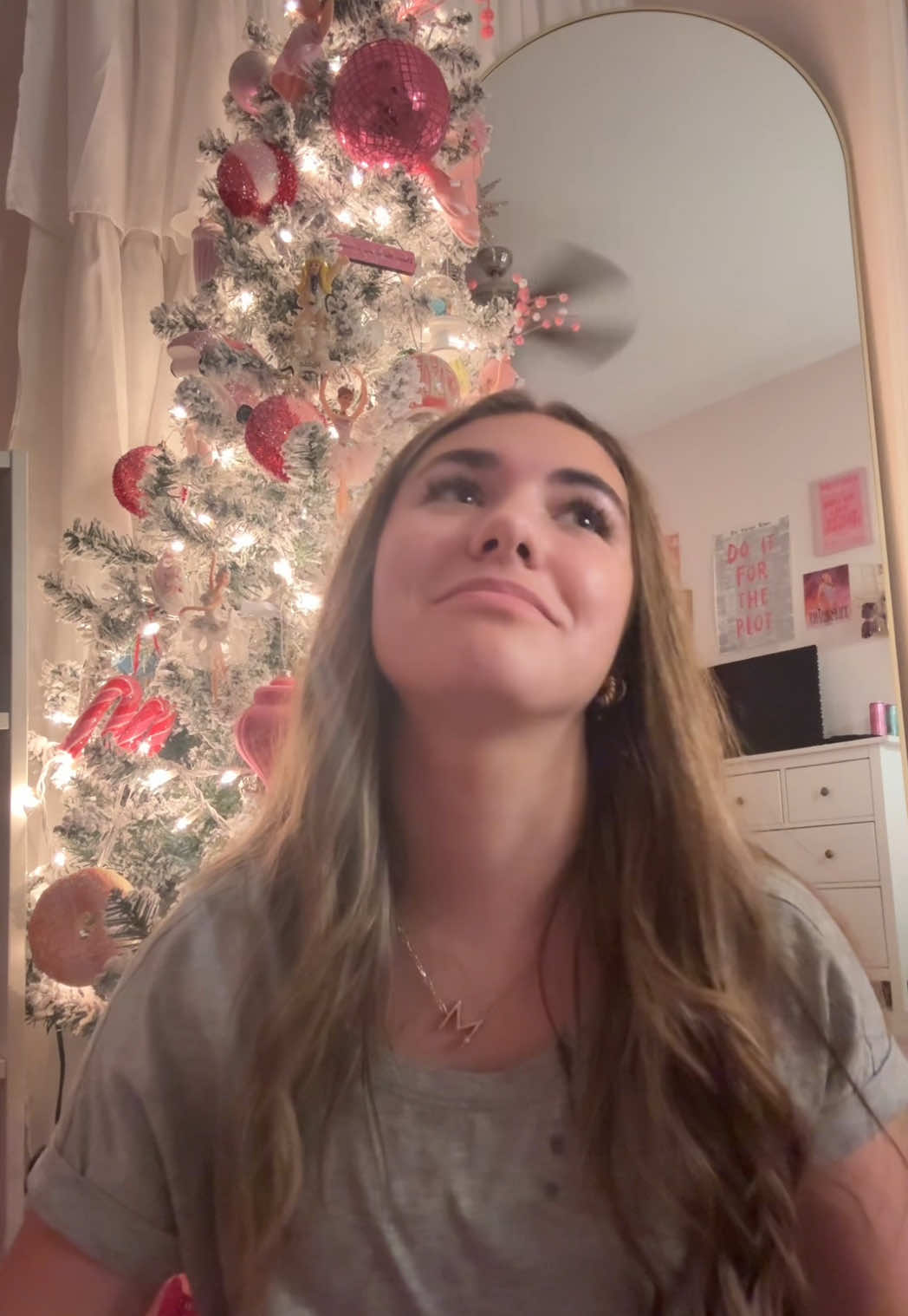 a little upset but it’s still good #alani #alaninu #alaniwinterwonderland #christmas #fyp @Alani Nutrition 