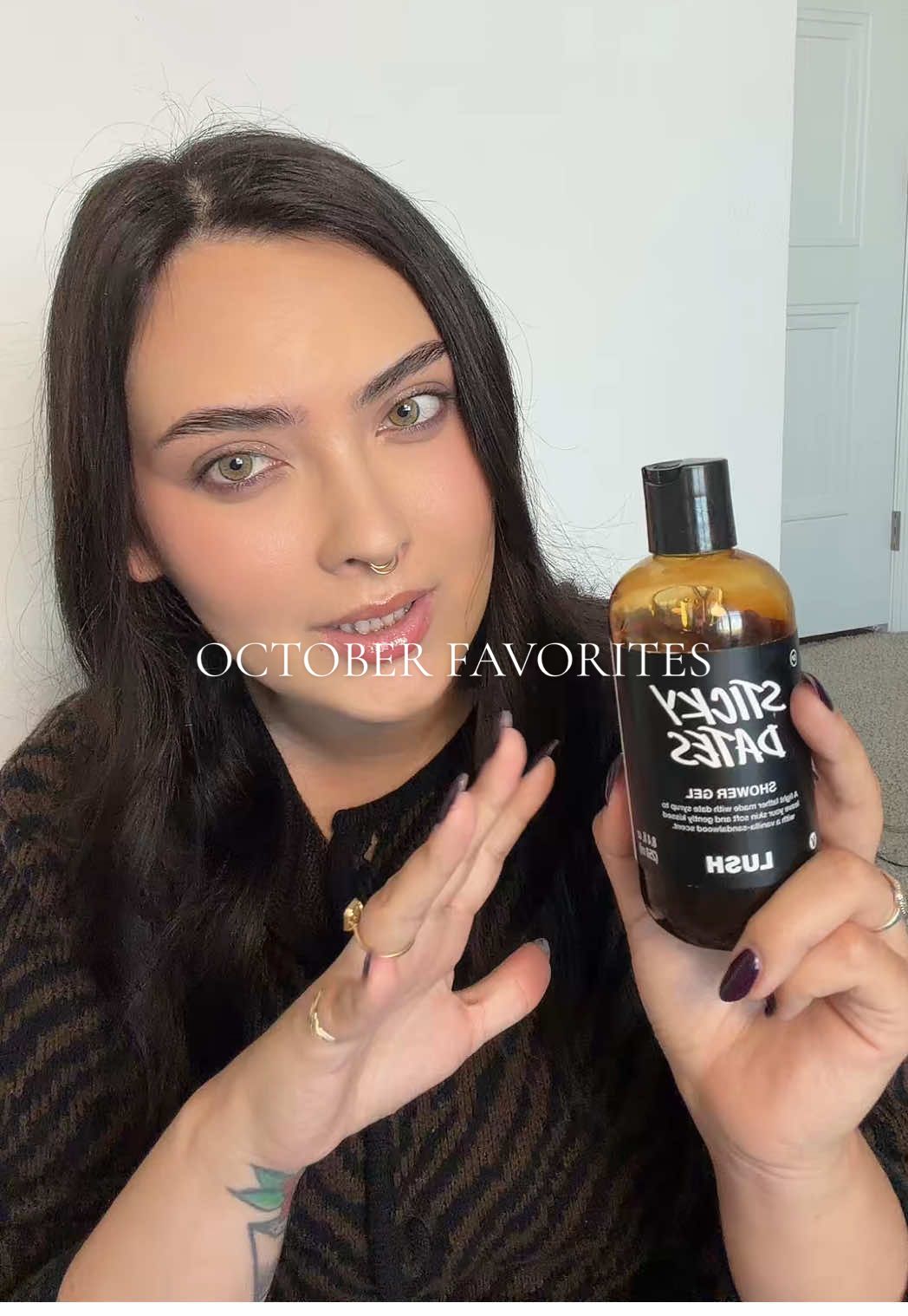 some things I loved last month 🍂 @LUSH @Miu Miu @Olehenriksen @Beekman 1802 @MEDIHEAL @Dae Hair •	#OctoberFavorites #MonthlyFavorites #FallFavorites #FallMustHaves #BeautyFavorites 