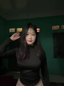 Hỡi em má đỏ môi hồng