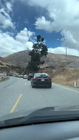 Waaaaaa  😭 @Team TB cc 🔥🔥  #carreteracentral🇵🇪  #toyotacorolla2008  #fullizquierda🏎️🏁  #huaynosperuanos🇵🇪  #Manchay 