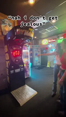 lol. #punchingmachine 