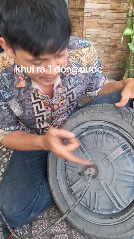 Vệ sinh động cơ xe điện