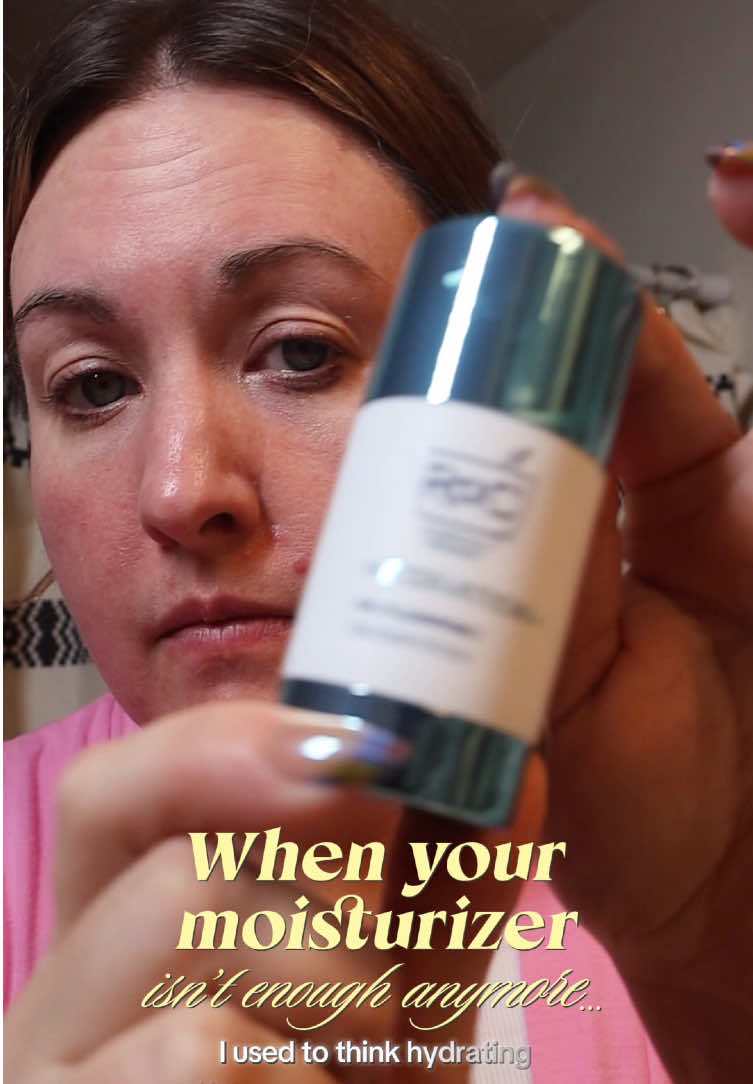 Hydration that actually sticks 🩵 The @RoC Skincare hydration + Replumping Serum Stick has been my secret weapon for tired, dry skin especially mid-day touch-ups. Derm-tested, fragrance-free, and packed with 7 forms of hyaluronic acid + peptides 👏 #rocskincare #skincareroutine #hydratedskin #skintok #tiktokshopfinds  