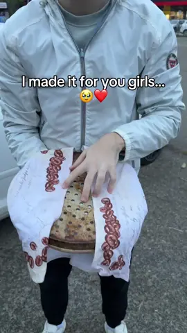 Every passenger princess needs to see this 👀💝 #passengerprincess #couplegoals #carinterior 