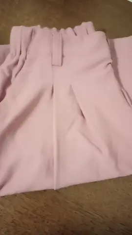 Elegancia, comodidad y un fit perfecto. ¡Son los pantalones que tu guardarropa necesita! Búscalos ahora mismo. @Halara Damenmode #halarahose #halara_de #halara 