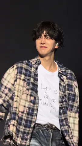 251108 THE BLAZE IN JAKARTA happy younghoon is so cutie 😭 #THEBOYZ #더보이즈 #THEBLAZE_in_JAKARTA #영훈 #김영훈