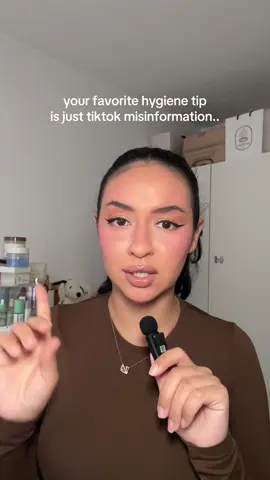 happy to get dermatologists’ opinion on this too, one of the most viral hygiene tips is unfortunately just overhyped misinformation.. #hygiene #showertok #antibacterialsoap #girltips  #femininehygiene 