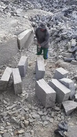 #abrindo #pedra #mel #machada 