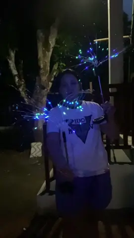 Kakaiba ang design nya parang fireworks #solarchristmaslight #christmaslights #fireworkschristmaslight #solarlights 