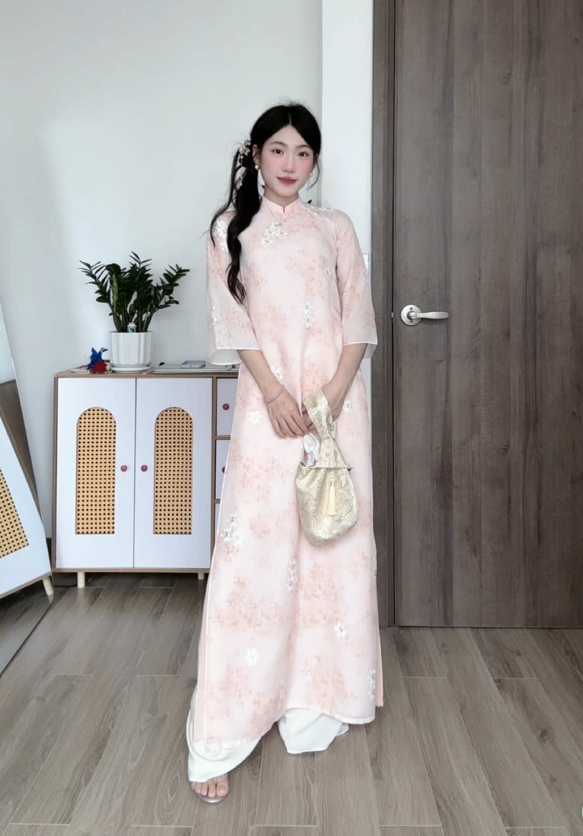 Mấy bà đã mê bảng màu em này chưa chứ tui là tui mê không lối thoát rùiiiiiii #aodaitet #tetoiteta #aodaitruyenthong #tet2026 #thaolendo 