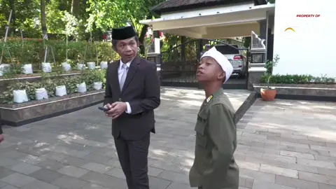 #CapCut egi ngaku nyaman dibarak militer,tapi merasa kapok,gmna sih maksudnya  gi?#omzeinbupatipurwakarta #omzein #omzeinbupatiaing #saepulbahribinzein 