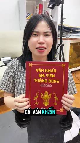 Nhà nào cũng nên có cuốn Văn khấn Gia tiên này trong nhà đến ngày lễ tiết quan trọng mình khấn cho chuẩn. #vankhangiatien #vankhangiatienthongdung #sachvankhan 