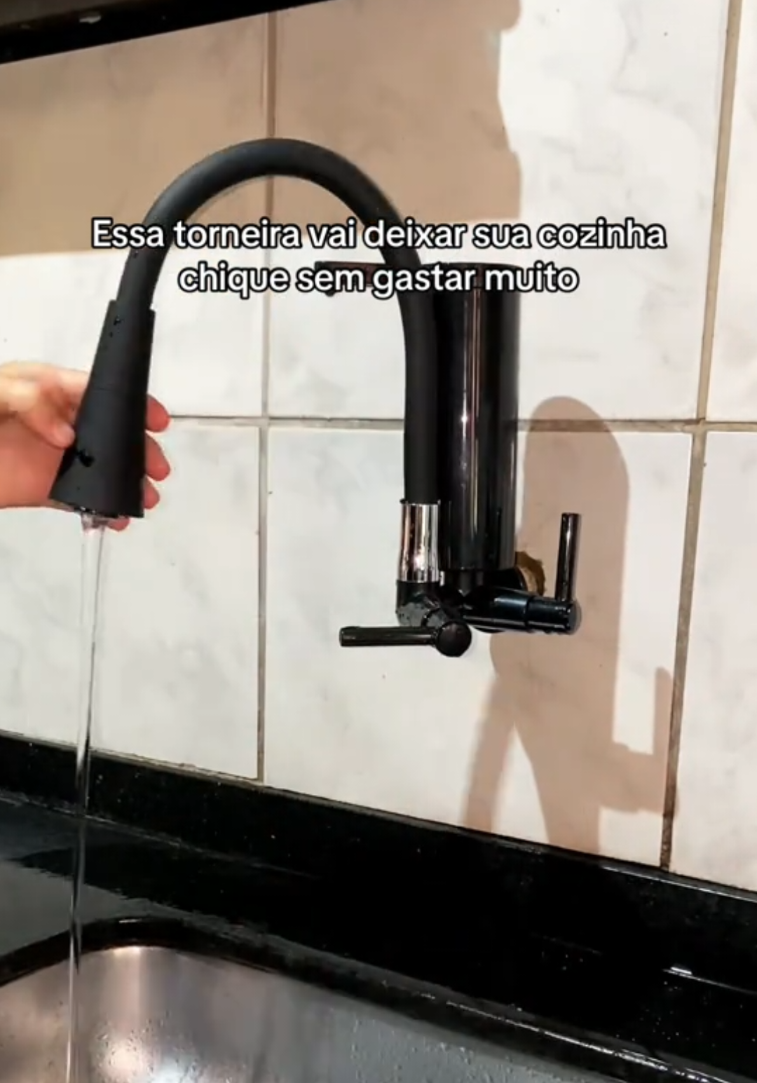 Torneira Gourmet com Filtro! Chique demais né 🤩  Clica no link nos comentários e saiba mais sobre essa torneira que está viralizada na shoppe! ID: AGP-ZSK-PEY MAIS DE 8 MIL VENDIDAS!  #fyppppppppppppppppppppppp #fyp #gadget #shopee #viral 