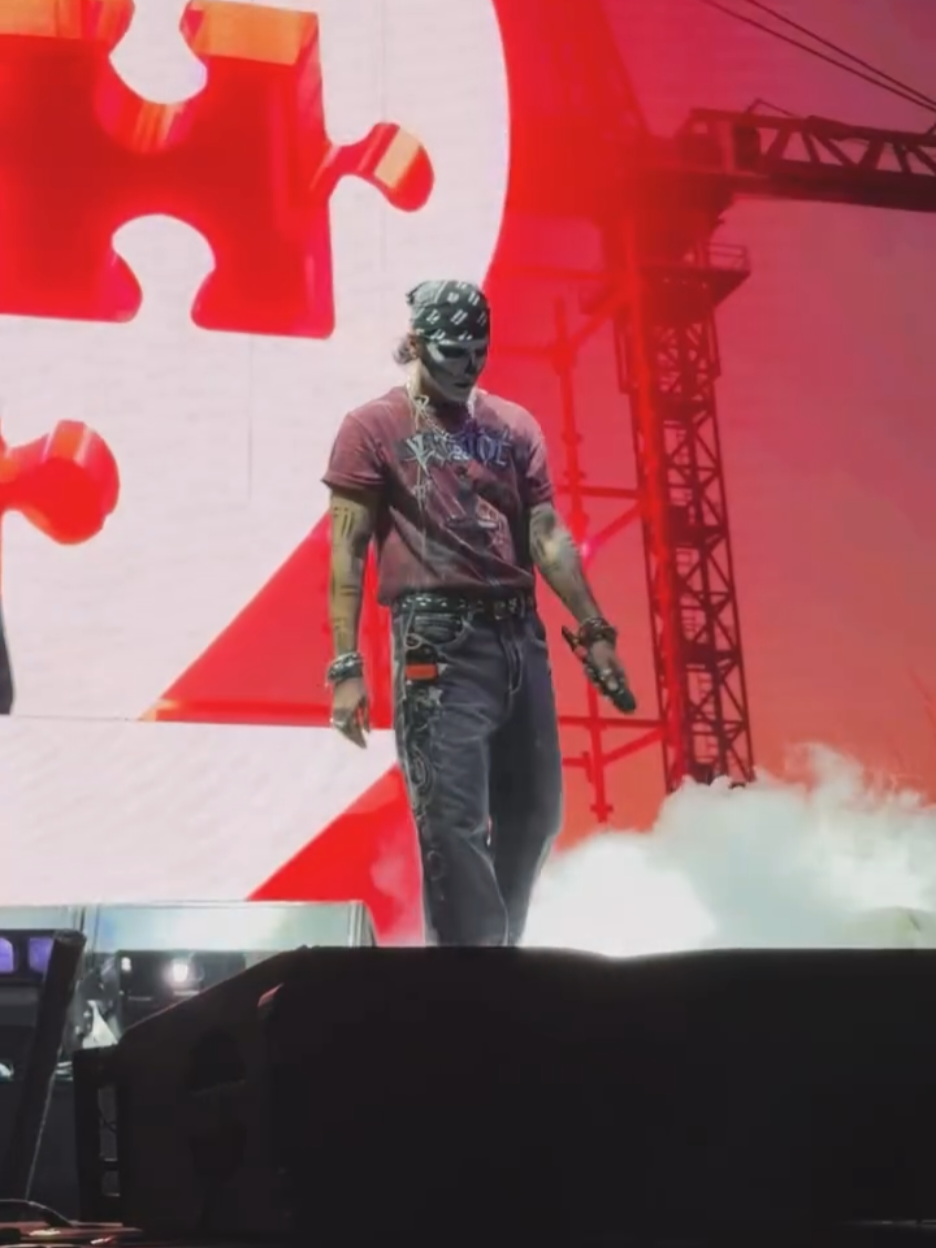 Hoke tetho duur mein Khoya apne aap nu  @zerogravitydubai @Talwiinder  #dubai🇦🇪 #HalloweenEdition #pubjabimusic #talwiinder #concert 