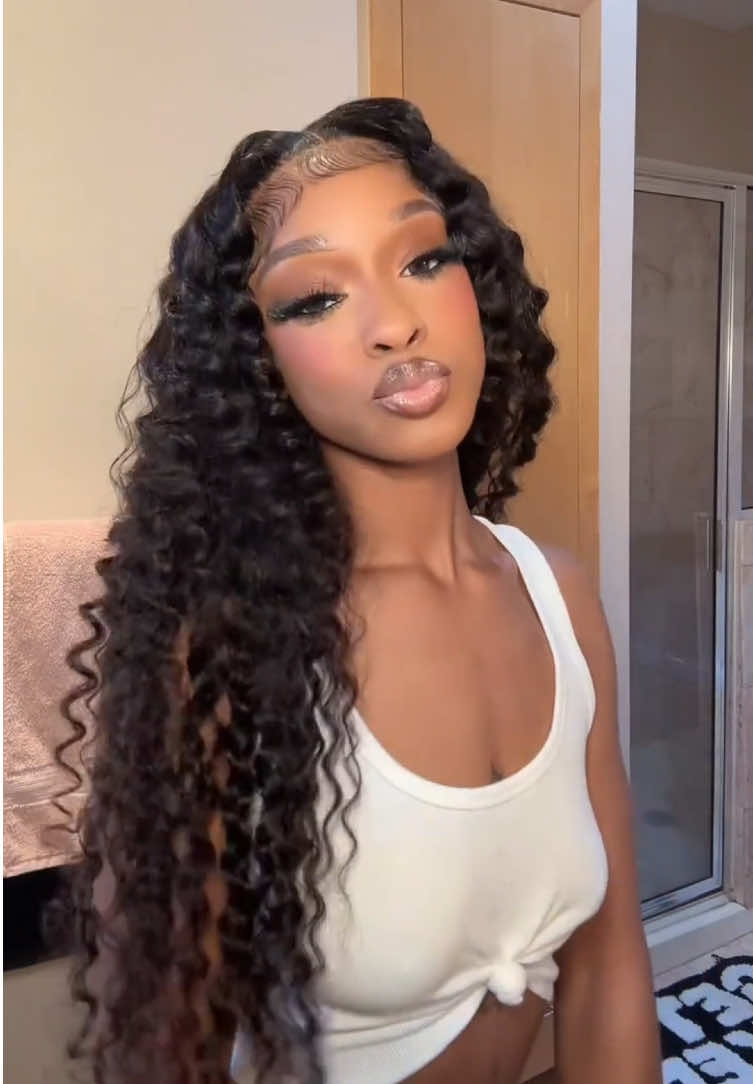 Ft@yourfavsag ✅She is so pretty this tsiyu deel wave wig‼️‼️ #tsiyuhairamazon #tsiyuhairreview #tsiyudeepwavewig #wigtok #wiglover 