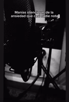 No son costumbres… son señales de una mente cansada 💭 Si te sentiste identificado, esta cuenta es justo lo que necesitas. Comenta “me pasa” y te explico cómo empezar a sanar la ansiedad. 🌿 #ansiedad #depresion #hiperactividad #tristeza #saludmental 