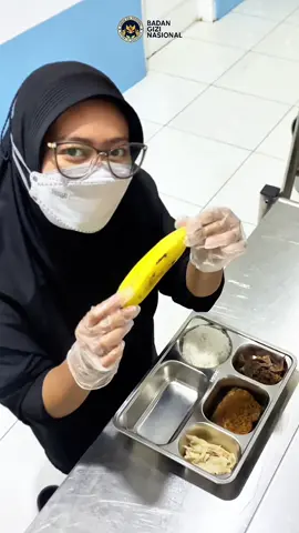 Menu Selasa 11 Novemver 2025 - Nasi Putih - Beef Slice - Tumis Jamur - Tempe Goreng - Buah Pisang . Semoga adik adik sekolah suka dengan menu hari ini yaa🥰 #DapurSPPG #MakanBergiziGratis #mbg #sppg #dapurmbg #bgn #satuanpelayananmakanbergizigratis #makanbergizigratis #badangizinasional #makanbergizi 