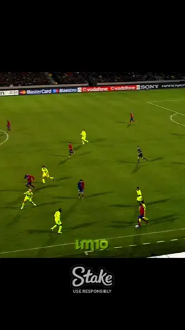 Messi 1 vs 11 ☠️🔥 #messi #lionelmessi #goat #football #footballtiktok 