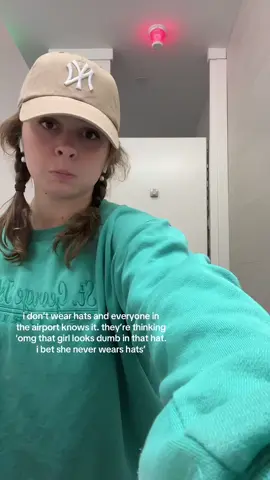 plane will NOT be delayed further ✌️🤞🤞🤞