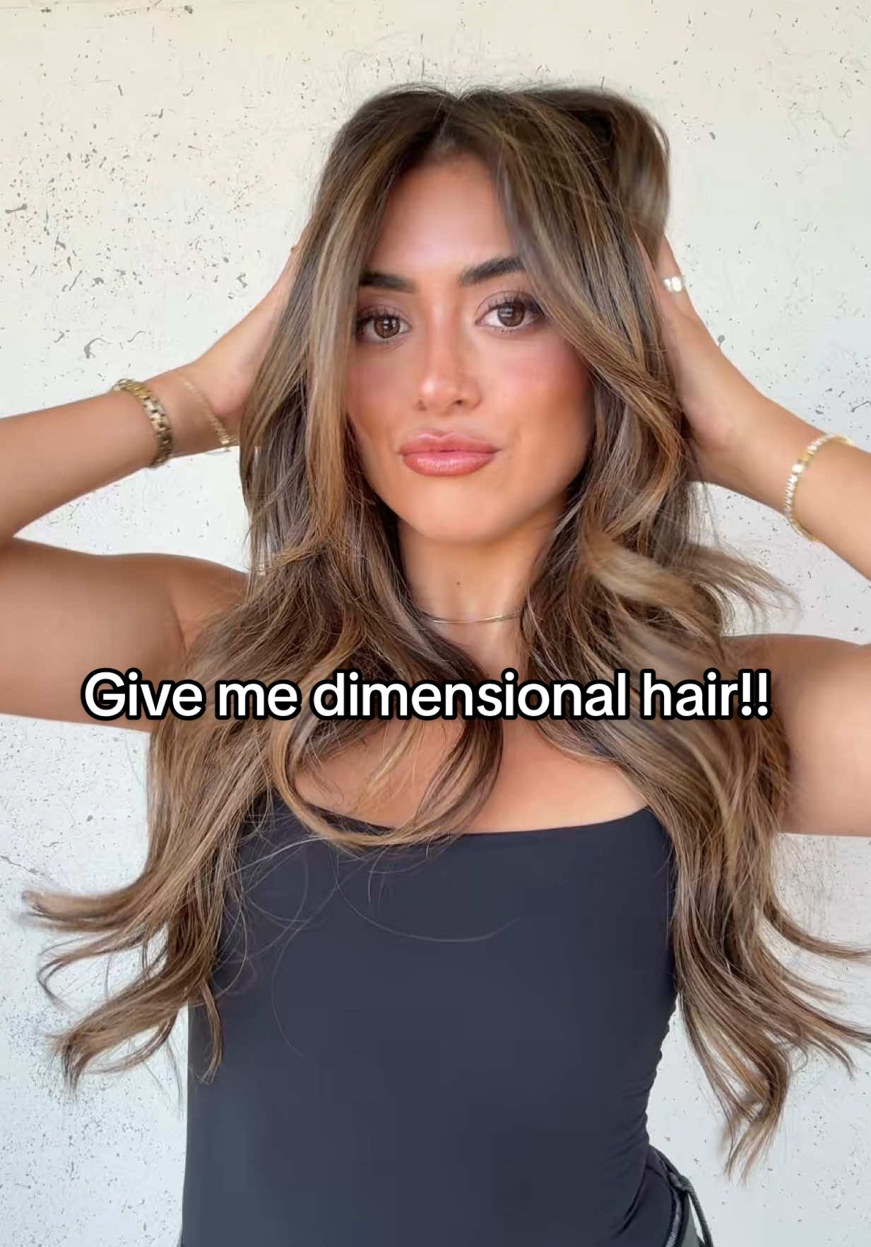 @ashlundjade fall caramel color now available at habiteducation.com! Give all our formulas to your stylist to get these looks! Book with us in Az and Oc! #hairextensions #balayagehair #ocsalon #hairby_chrissy @Hairbybrittah @Hairbyallih @Habit.Shop @Habit Education 