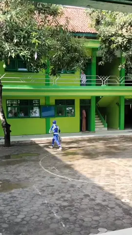 setelah di pelihara jadi petugas MBG😁 #fypシ゚ #maduralucu😂 #bismillahfyp #fypage #mbgmadura 