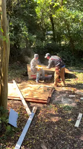 Sometimes you gotta do some sketchy-ass shit. 🤷🏻‍♂️ Also, Bradtchet gives zero fucks.