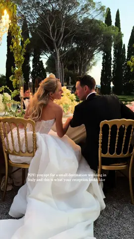Good friends, good food, good wine, good music. What more can you ask for? #italywedding #smallwedding #weddingtok