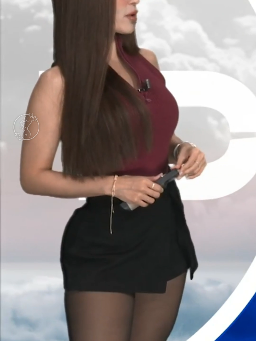 Emily Quiñones Clima 10 de noviembre #clima #mujerbonita #emilyquiñones 