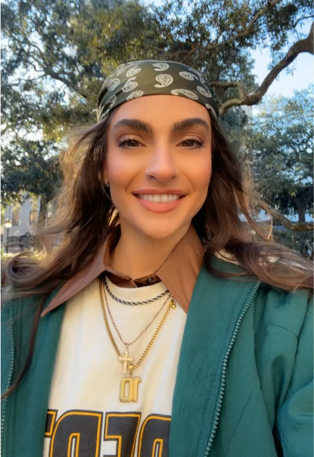 need to get back to the south 🌲 🌞 nothing like putting a cute fitty on to take a coffee stroll  #vintagefashion #streetwear #StreetFashion #streetsttyle #fallfashion 