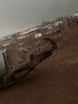 Nascemos de novo🙏🏻 Obrigado senhor pelo livramento🙏🏻  So me restou oq realmente importa vida, família só tenho gratidão pelo fato de estarmos vivos 🙏🏻 #tornado #riobonitodoiguaçu #tornadosiren 