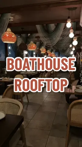 Please note there is a bar and hookah, and bellydance performances on weekend evenings. I know there are many who are not comfortable and have different levels of tolerance for these things, so in the very least, this is for you to be aware about before making plans to visit. All the food and dessert is halal and they also offer a great mocktails menu. Plenty of seating and amazing, scenic views of the city and Queens and looking down on Steinway St.  Best chance of getting a table by reserving on Resy or by calling. ☎️ This is a Muslim-owned establishment and all halal meat is purchased from a local meat shop in Astoria. Boathouse Rooftop 📍32-72 Steinway St 6th Floor, Astoria, NY 11103 #halal #halalrooftop #nyc #queens #astoria 