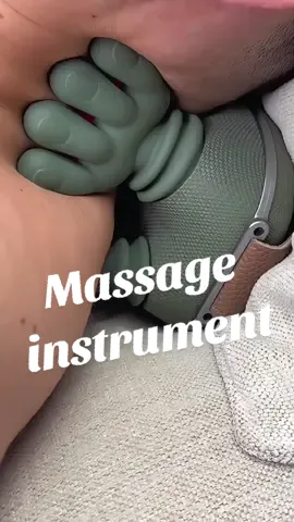 With this shoulder and neck massage device, my neck feels comfortable🤩🤩!!!! Do you want one🥰🥰 #christmas #christmasgiftideas #massager #neckmassager #massage  #gamechanger  #musthave #gifts #giftideas #goodthing #gadget #goodthings #product #shopping #neck #fyp #viral #comfortable #relax #christiantiktok  