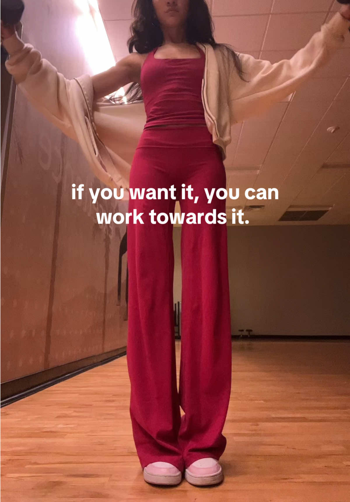 my form atrocious i know, but showing up after a lil break is enough for me #gym #GymTok #motivation #gymmotivation #SelfImprovement 