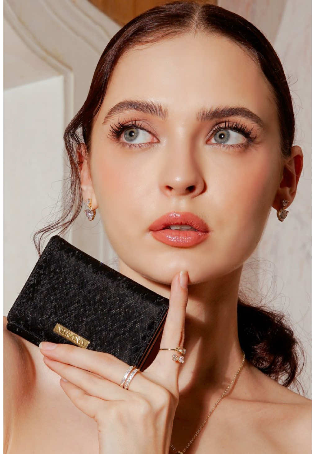 Whatever your vibe, there’s a wallet for that. 💅✨ #MikanaCarefreeLuxury #MikanaWallets