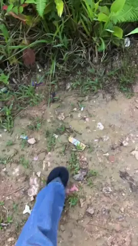 Silahkan tinggal pesan pesan disini...#fyp #fyppppppppppppppppppppppp #negeridiatasawan #sadstory #sadvibes 