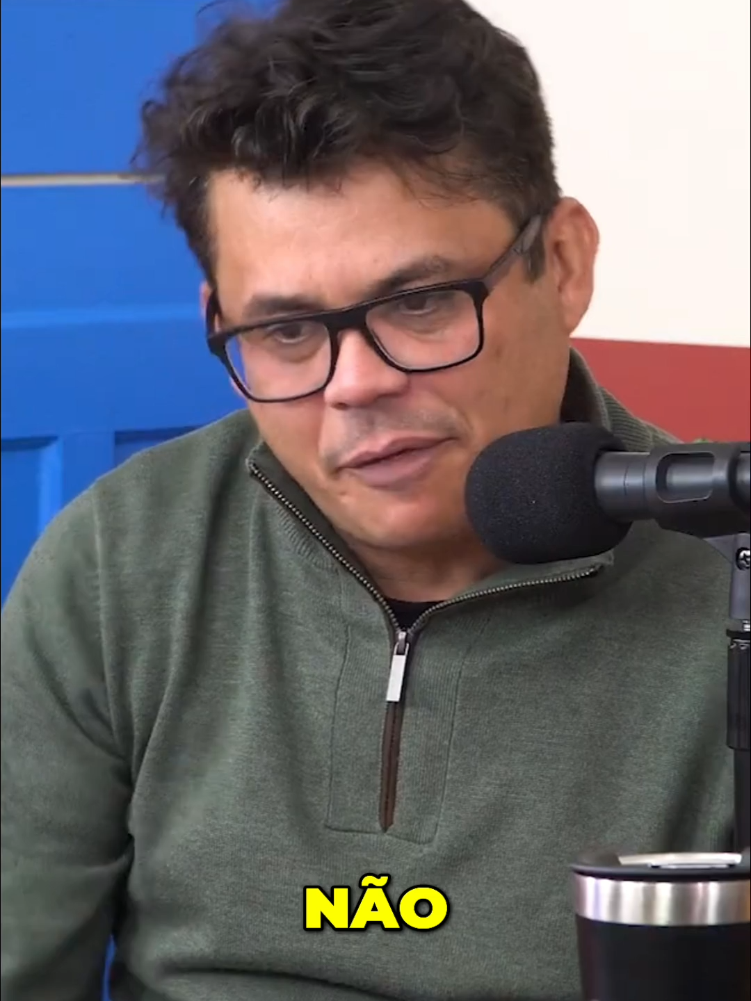 Marido Trai_ A Visão Chocante no Ônibus! Marido comendo outra mulher na minha frente! Que visão do inferno, mano! 😱 #bizarro #choquei #históriasreais #treta #OMG