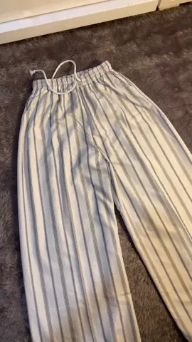 #fitcheck #ootdinspo #ootdideas #celanastripe #baggystyle 