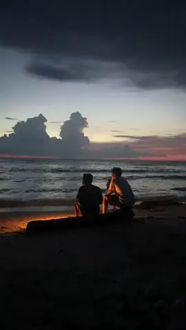 #bulukumba #sunsetvibes #pantailemolemobulukumba #tiktokbulukumbaseulawesiselatan #fypage 