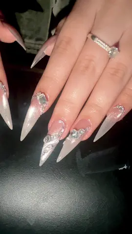 Đang cãi nhau to có thể là chia tay đến nơi  thì  hồng hài nhi chốt câu : “ Nếu e mà đang ở đó thì chị chỉ có thở dốc chứ không phải thở ra những câu cãi em nhem nhẻm thế đâu’’  Trả lời sao cho ngầu giờ mấy boà ơi 🤭#lamnailcung🍋 #cogiaodaynailvinhbao #Đàotạohọcviên #chanhchanh🍋 #viral?tiktok🥰 