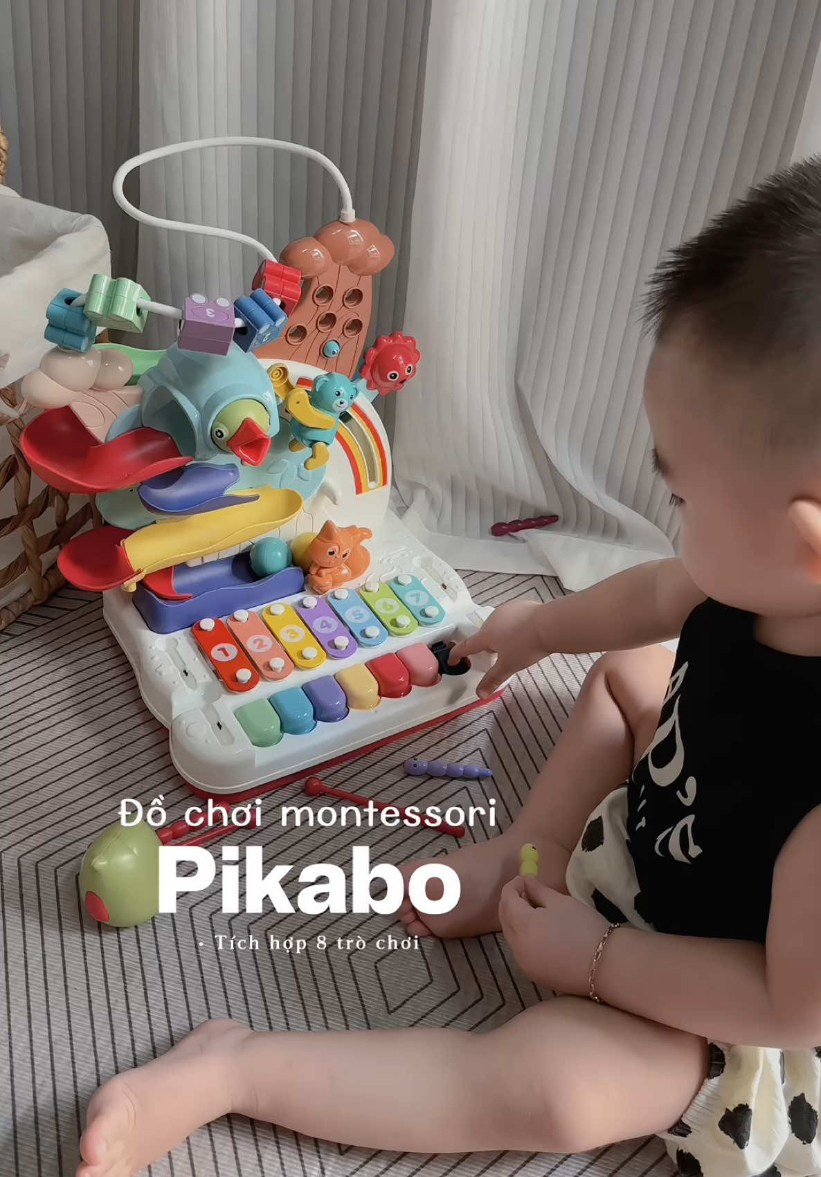 Đồ chơi mới của Shin. Một bộ đồ chơi nhưng chơi được siêu nhiều trò, ẻm bận rộn cả ngày  #pikaboo #8in1 #montessori #dochoimontessori #dochoichobe 