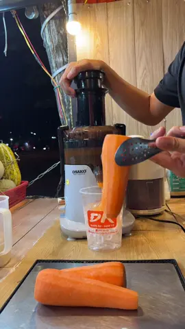 Sáng làm bản nhạc cho có không khí…chứ nôn Tết quá rồi#mayepnhanh #mayeposako #mayeptraicay #chiecxemaucam #nhactet 