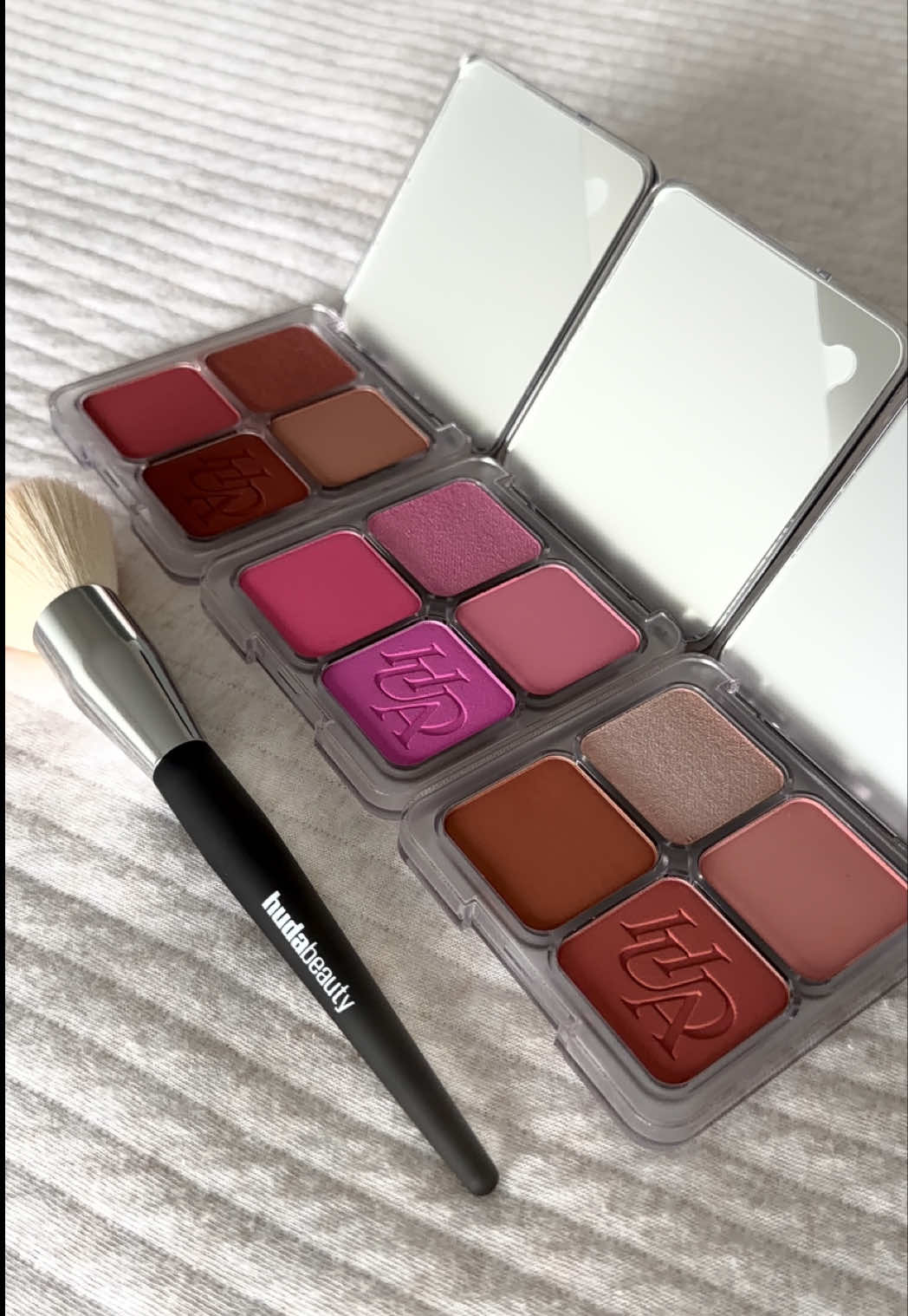 the ULTIMATE blush test 👀 @Huda Beauty  #hudabeauty #makeuplover #makeuptutorial #hudabeautyblushfilter #makeup   