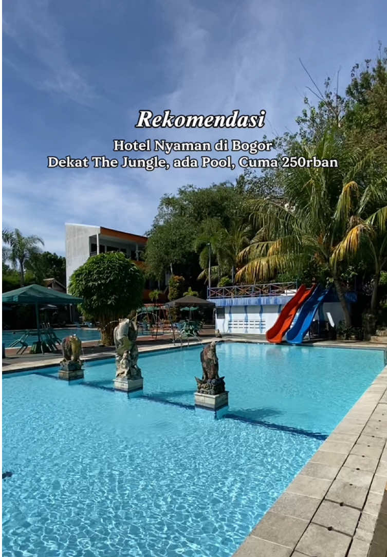Rekomendasi hotel cozy di Bogor. Aku staynya di URBANVIEW Hotel Sagara Bogor yaa, udah ada pool nya, kamarnya cozy, dan harga affordable  Bookingnya via aplikasi Reddoorz yaa dan masukkin kode promo 