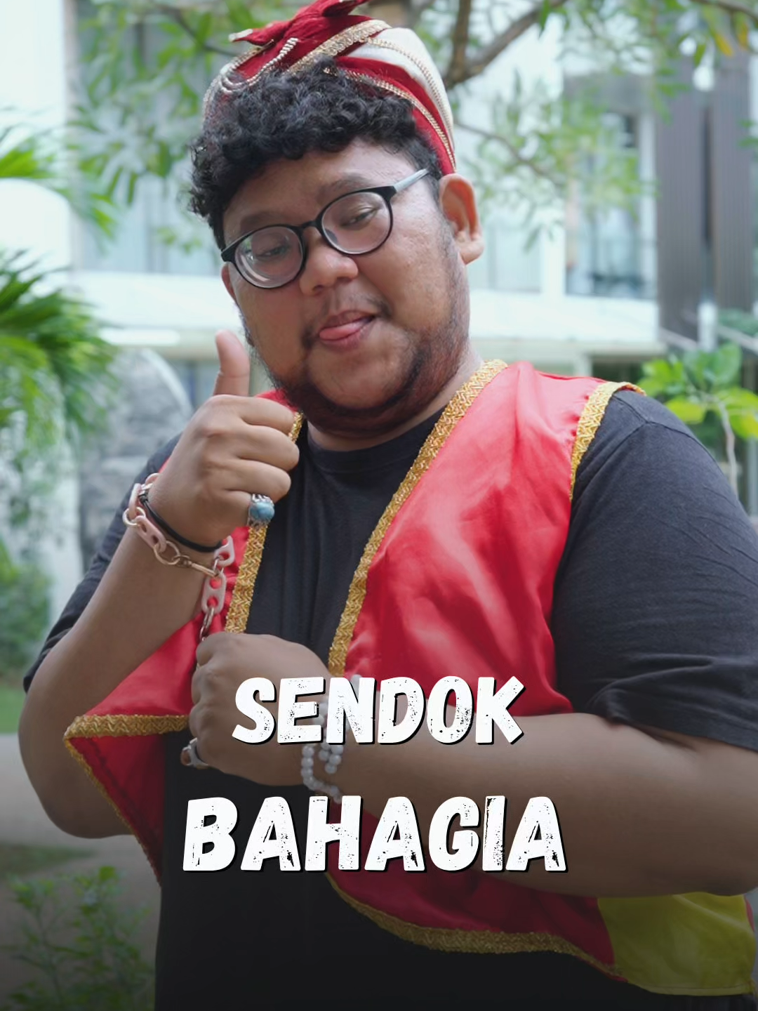 Sendok ajaib yang bisa ngabulin apa saja??? Apa ya harga yang harus dibayar???? @maxdrama.id@blingkypingky.maxdrama@rommy_maxdrama@kiki_maxdrama #dramaterbaru #maxdrama #djinmaxdrama #part2 #dramalanjutpart2 #dev #yani #april #aftah #nita #kiki #rommy #nisyah #zahra #novi #atra #faisal