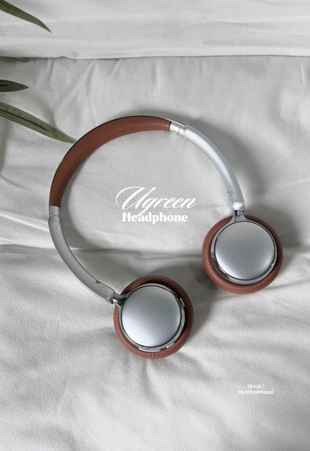 ugreen retro headphone🤍 soft, lightweight & trendy☁️